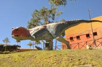 Maquete em tamanho real de um Carnossauro, no Parque dos Dinossauros, em Sucre - Bolívia